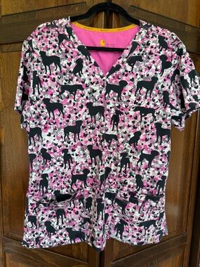 ⭐️ Carhartt Women's Force "Black Lab" Print Scrub Top